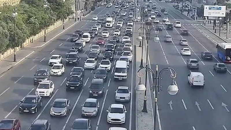 Bakının bu yollarında sıxlıq var