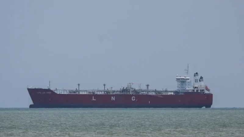 UK: LNG tanker attacked off Yemen coast