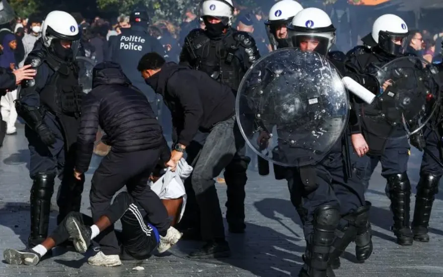 Polislə etirazçılar arasında qarşıdurma yaşanıb – Belçikada vəziyyət