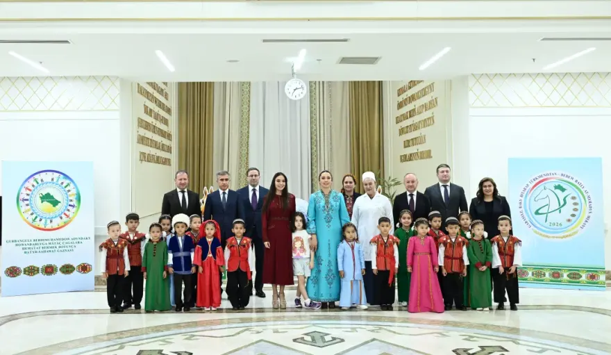 Leyla Əliyeva Arkadağ şəhərində Uşaq Sağlamlığı və Reabilitasiya Mərkəzinin fəaliyyəti ilə tanış oldu – FOTO
