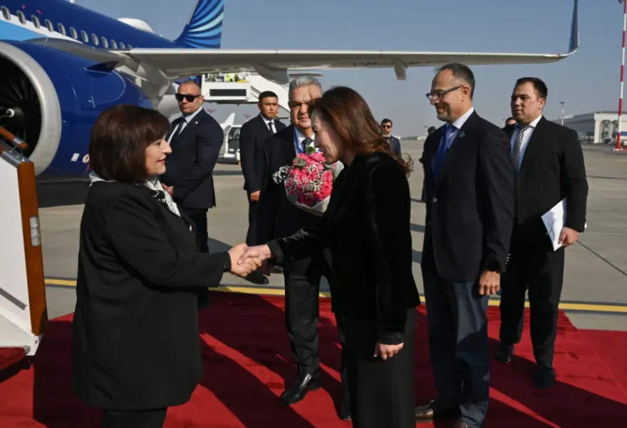 Sahibə Qafarova Qırğız Respublikasında səfərdədir