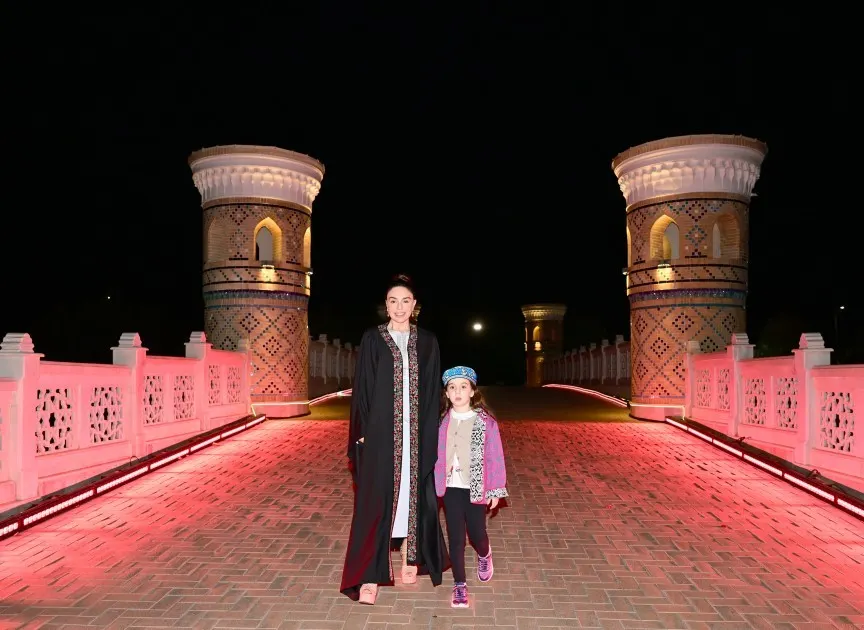 Leyla Əliyeva Səmərqənddə “Əbədi şəhər” kompleksi ilə tanış olub - FOTO
