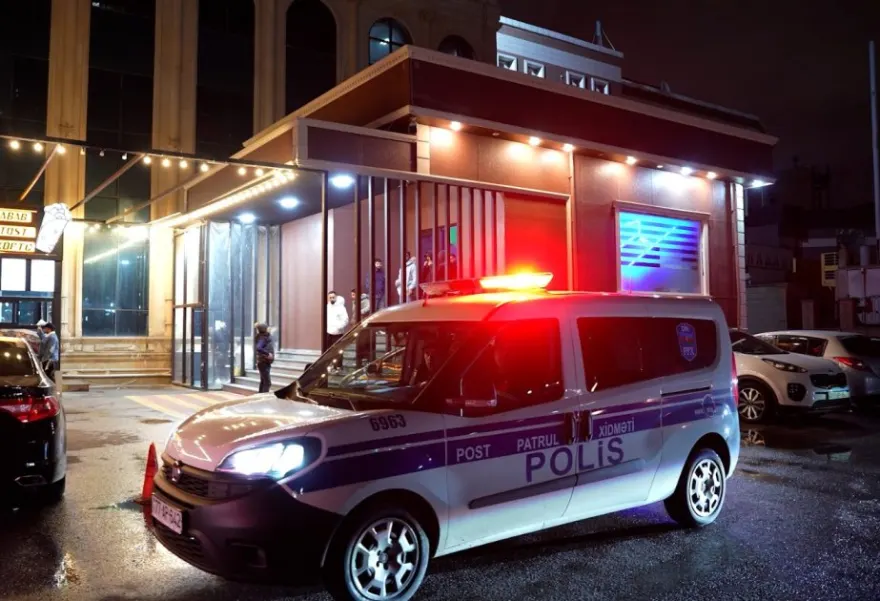 Azərbaycanda bir ailənin üç üzvü bıçaqlanıb, ölən var