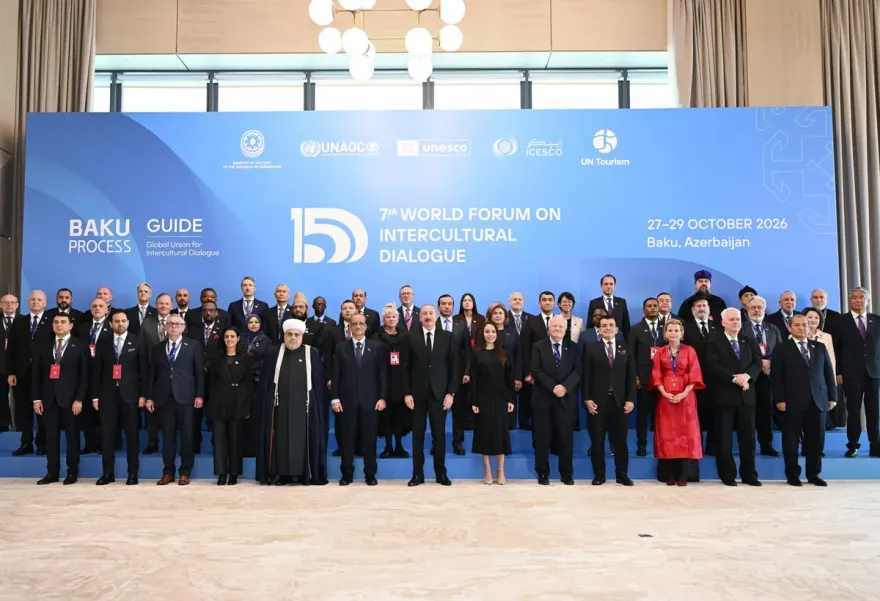 İlham Əliyev VII Ümumdünya Mədəniyyətlərarası Dialoq Forumunun açılışında çıxış edir