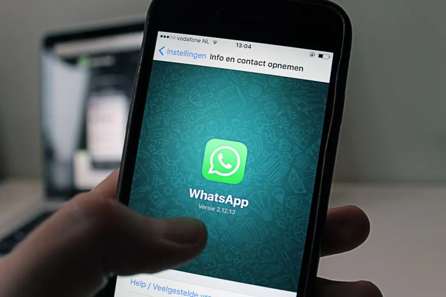 Baş Prokurorluq WhatsApp istifadəçilərinə xəbərdarlıq edib