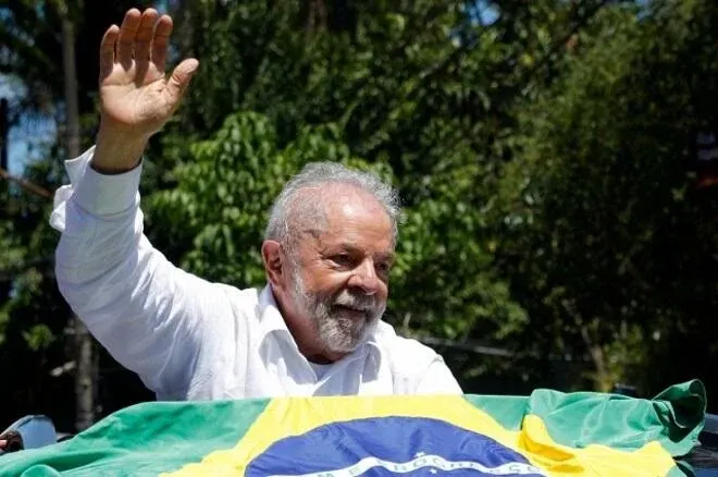 Lula da Silva yenidən Braziliya prezidenti seçildi