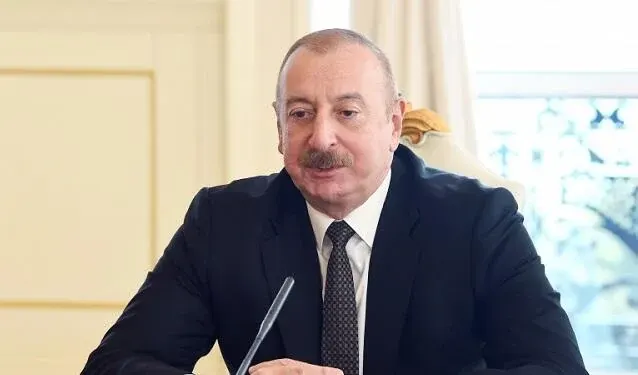 Hər kəs öz ev tapşırığına diqqəti yönəltməlir!