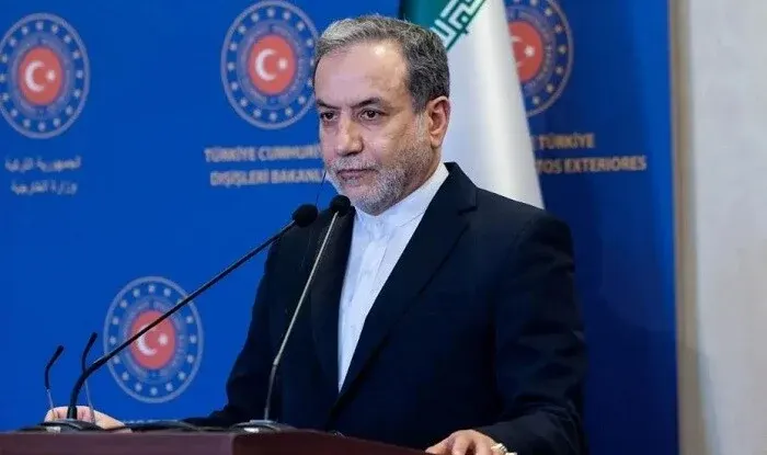 Makron seçimini edib, artıq gecdir! - Arakçı