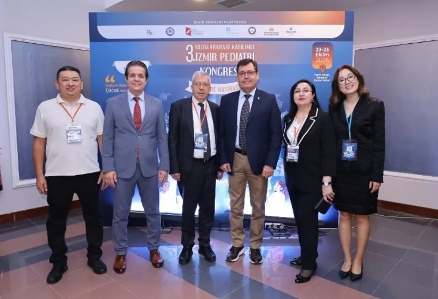 Azərbaycanlı alim beynəlxalq konqresdə süni intellektin tibdə etik aspektlərindən danışıb