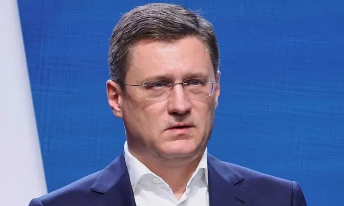 Rusiya dizel yanacağı daşıyan ilk tankeri dünya bazarına yola saldı - Aleksandr Novak