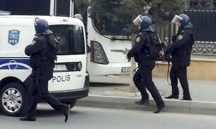 Lerikdə qanunsuz qızıl axtaranlara qarşı ƏMƏLİYYAT - Ölən var - VİDEO