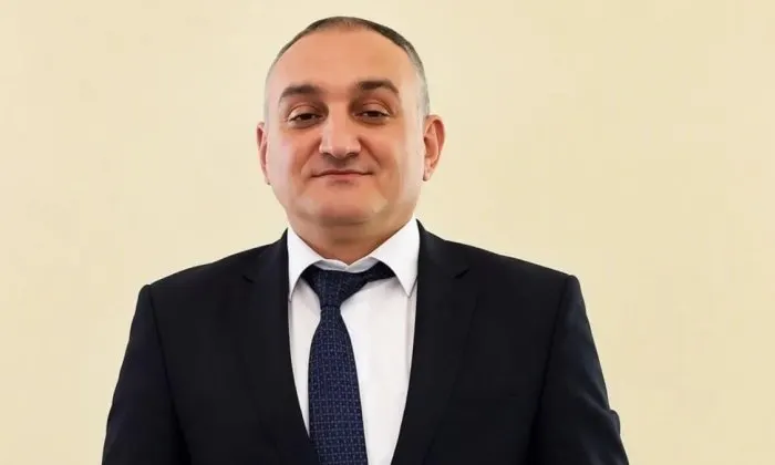 Elşən Babayev işdən çıxarıldı