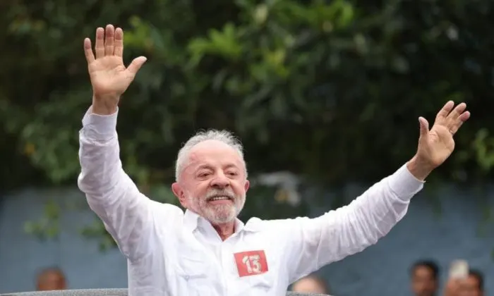 Lula da Silva yenidən prezident SEÇİLDİ