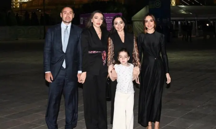 Arzu Əliyeva ailə FOTOSUNU paylaşdı