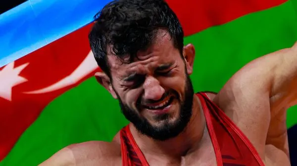 Азербайджанский борец Санан Сулейманов стал чемпионом мира по греко-римской борьбе
