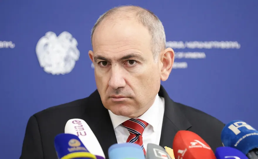 Пашинян взял свои слова обратно по срокам подписания мира с Баку