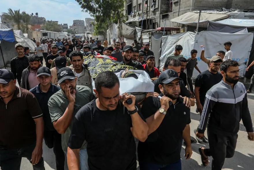 İsrailin Qəzzada fələstinlilərin çadırlarına təşkil etdiyi hücumda biri uşaq olmaqla 3 nəfər həlak olub