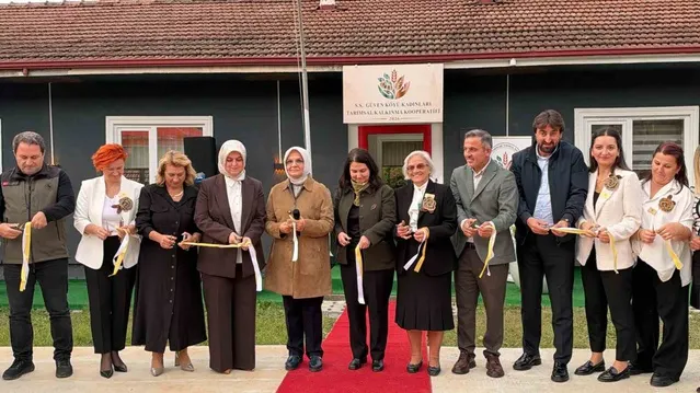 Düzce'de kadın kooperatifi, 77 yaşındaki başkanı Nihal Altındağ'ın katılımıyla açıldı