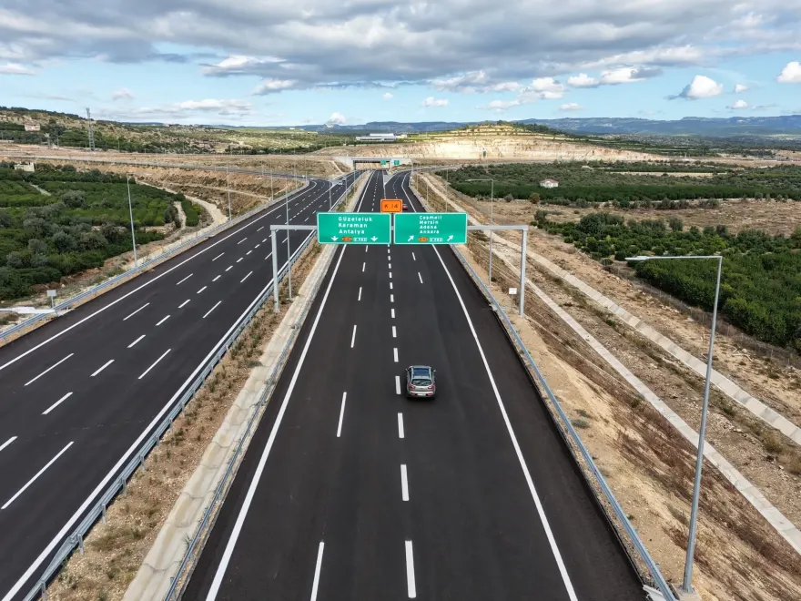 Mersin'de ulaşım hamlesi: Çeşmeli-Kızkalesi Otoyolu hizmete girdi!
