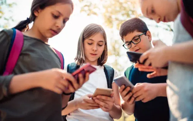 Telefon və planşet uşağın yuxusuna necə təsir edir?