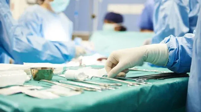 Naxçıvanda ayağının kəsilməsi planlaşdırılan pasiyent Türkiyədə sağaldı