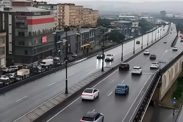 Bakının əsas prospektlərindən birində yeni radar quraşdırıldı