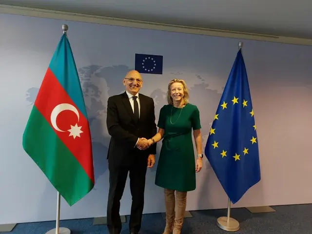 Kaysa Ollongren: "Aİ Azərbaycanla tərəfdaşlığı inkişaf etdirmək niyyətindədir" - Foto