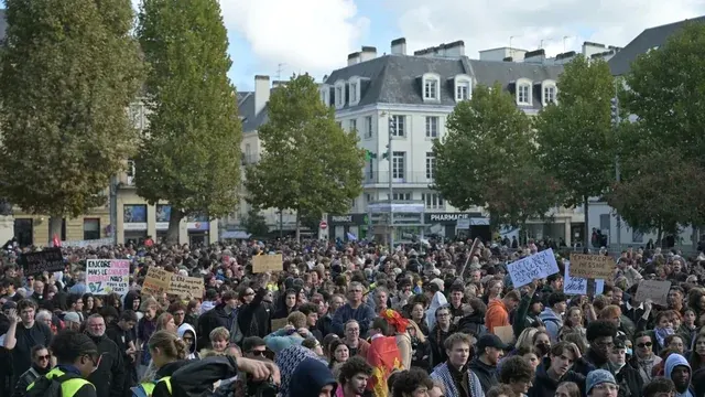 Fransada yeni iğtişaş qorxusu: Hökumət böhran qərargahı yaratdı - Video