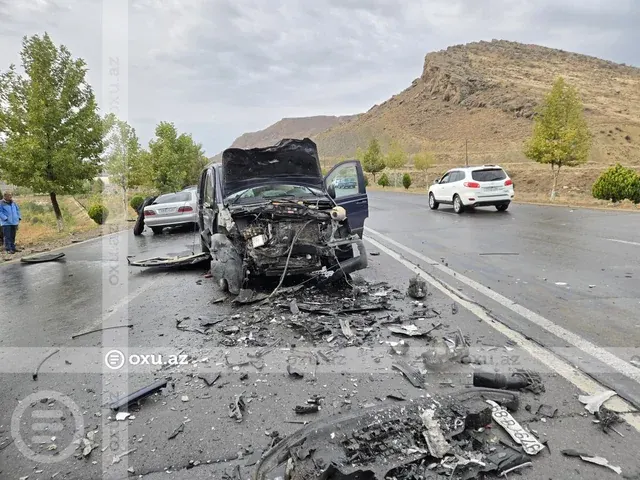Naxçıvanda iki "Mercedes" toqquşdu: Çox sayda xəsarət alan var - Foto