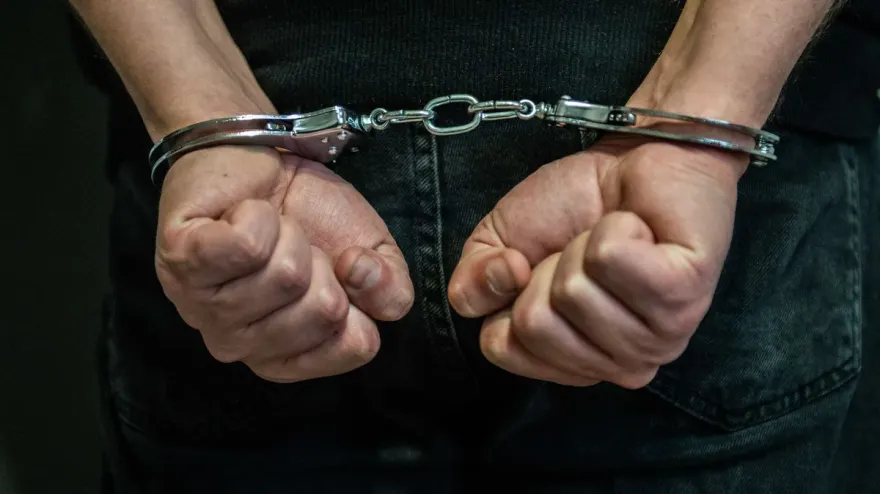 Qaradağda məktəb direktorunun avtomobilini yandırmaqda təqsirləndirilən daha bir şəxs həbs edilib