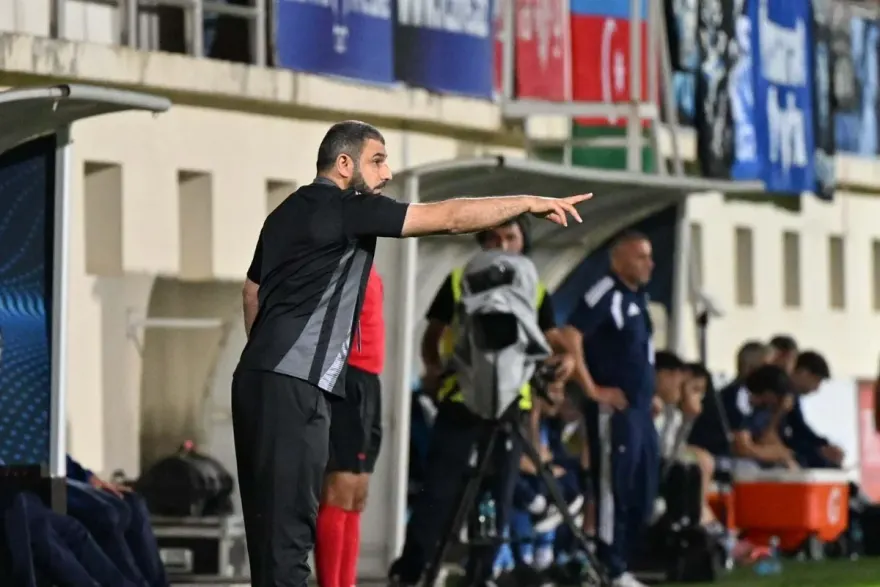 Rəşad Sadıqov "Zirə"nin baş məşqçisi kimi 250-ci oyuna çıxıb