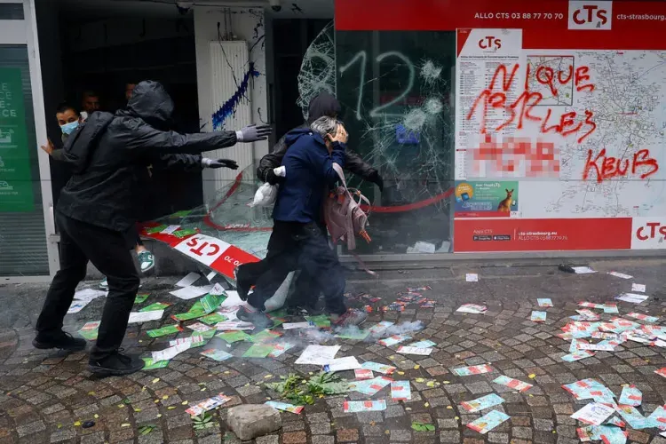 Fransada etiraz aksiyaları zamanı 3 min mağaza talan EDİLDİ