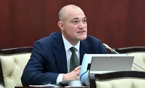 Razi Nurullayevdən telefon nömrələri ilə bağlı təklif: "Karantin müddəti tətbiq edilsin"