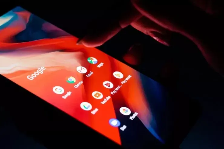Google telefon nömrənizi xəbəriniz olmadan istifadə edir: necə deaktiv etmək olar