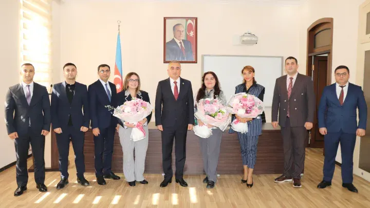 Anar Bağırov yeni hakim təyin olunmuş 8 vəkili təltif etdi