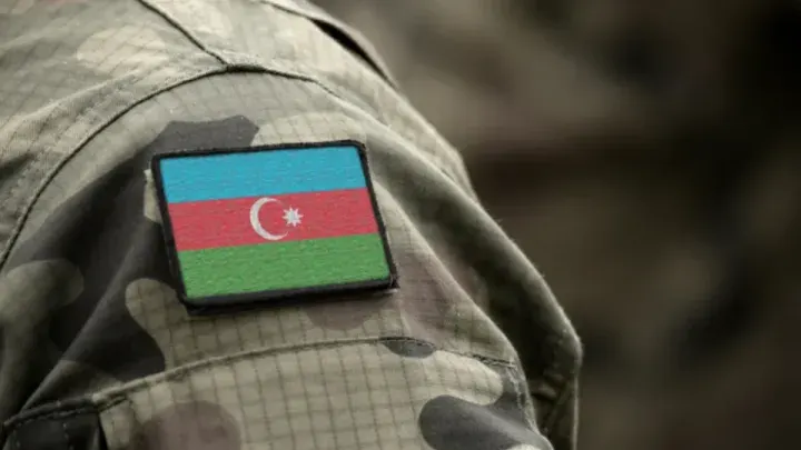 Bəzi hərbçilərə növbəti rütbə daha tez veriləcək