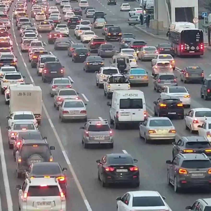 Bu yollarda tıxac var