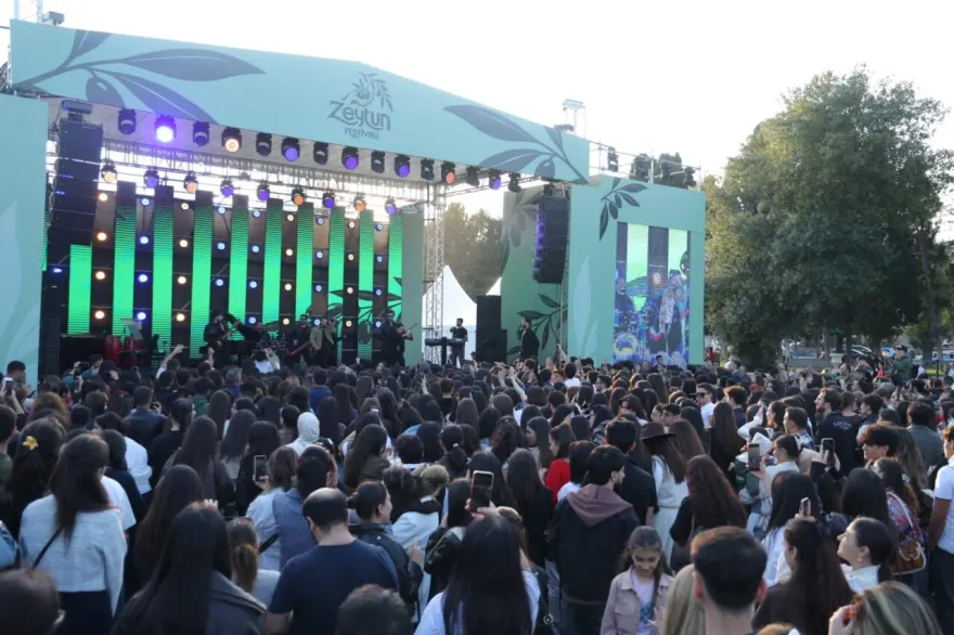 Zeytunla başlayan, musiqi ilə davam edən gün