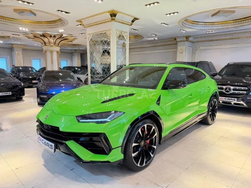 В Баку продают автомобиль за полмиллиона манатов