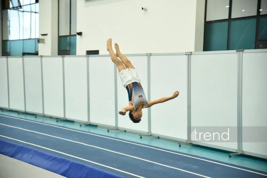 Batut gimnastikası və tamblinq üzrə ölkə birinciliyi keçirilib