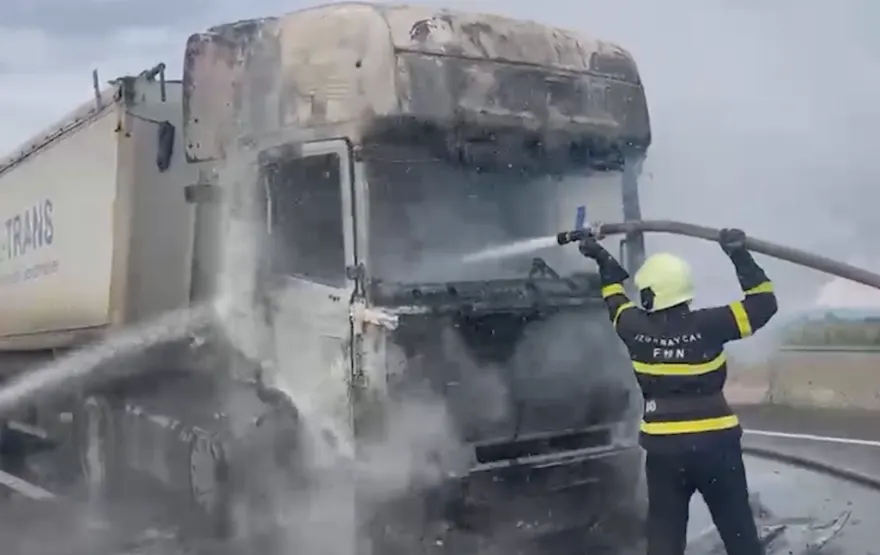 В Газахе загорелся грузовик