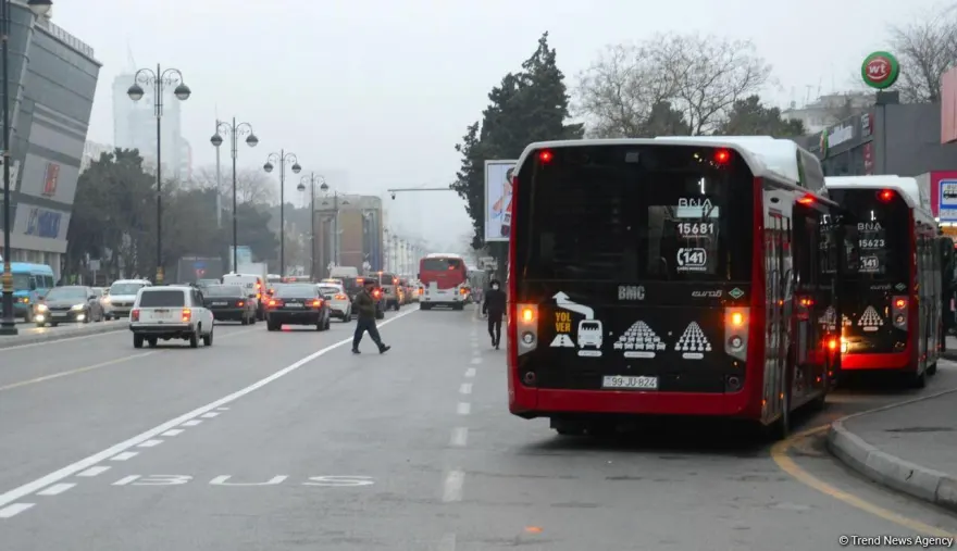 В «BakuBus» объяснили отключение кондиционеров в жаркие осенние дни