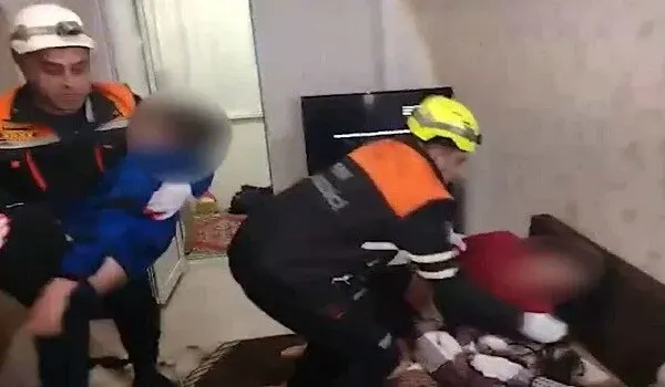 Köməksiz qalan 7 aylıq körpə belə xilas edildi - Video