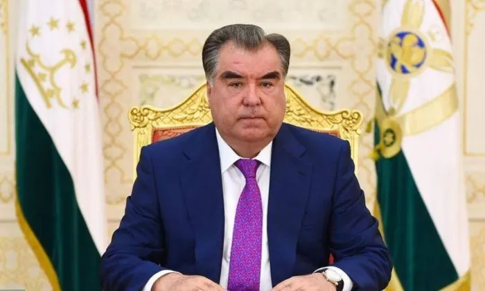 Emoməli Rahmon Azərbaycana gəlir