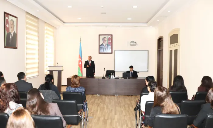 Vəkillər Kollegiyasının sədri yeni təyin olunmuş hakimlər üçün icbari tədris keçib