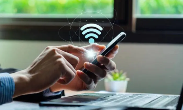 Pulsuz Wi-Fi-dan istifadə edənlər təhlükəni BİLMƏLİDİR