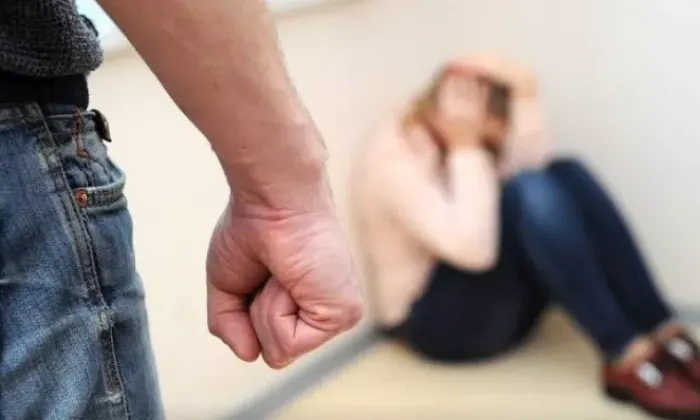 Qubada kişi zənglərə cavab verməyən arvadını döydü - Cinayət işi açıldı