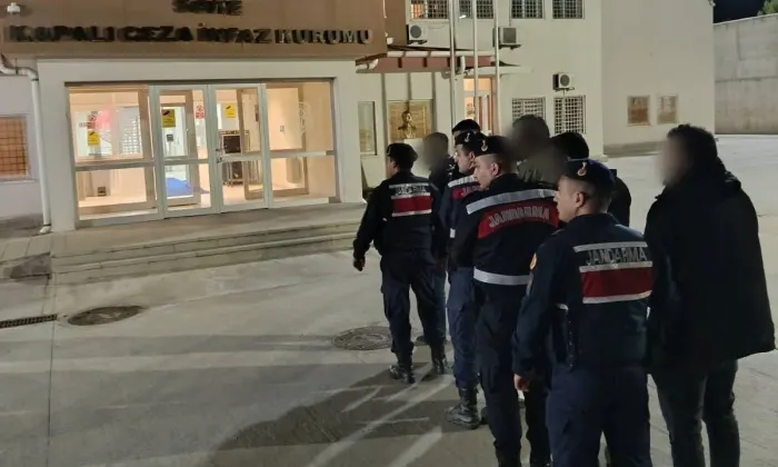 Türkiyədə onlarla qanunsuz miqrant saxlanılıb