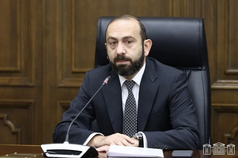 Mirzoyan: Ermənistan dəmir yollarının modernləşdirilməyə ehtiyacı var