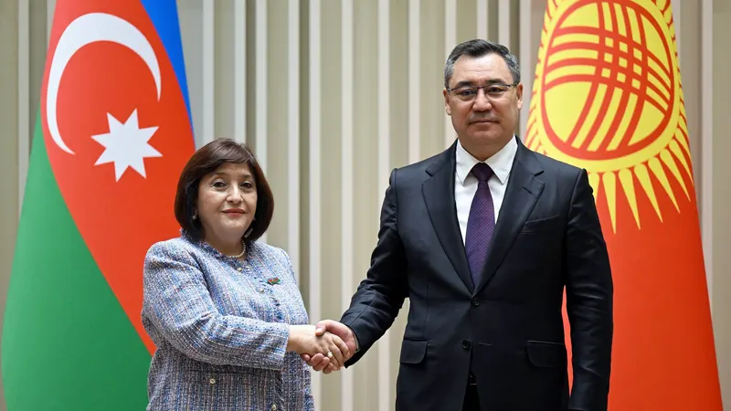 Sahibə Qafarova Qırğızıstan Prezidenti ilə görüşdü